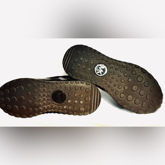 NWOT| MICHAEL KORS TRAINER MILES SUEDE AND SCUBA | BLK - Picture 9 of 13